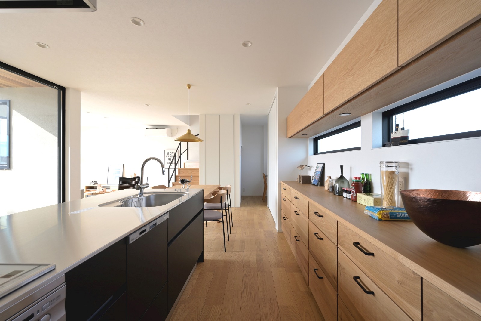 ビルトインガレージのある家